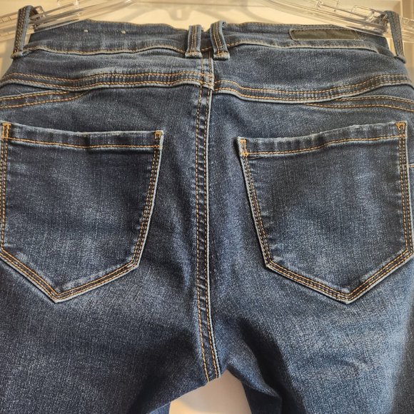 Bootlegger Skinny Jeans - Picture 3 of 4